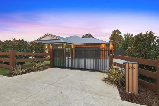 63 Metcalfe Drive, Romsey, Vic 3434