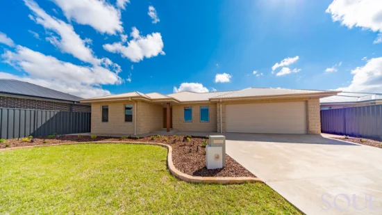 63 Piper Circuit, Griffith, NSW 2680