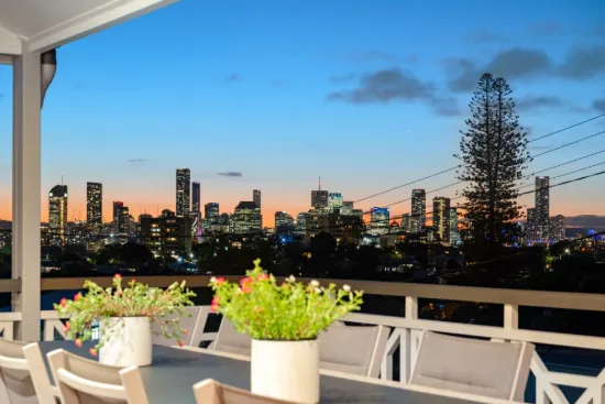 63 Power Street, Norman Park, Qld 4170