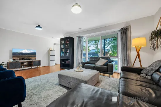 63 Strathavan Drive, Berwick VIC 3806-Image