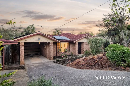 64 Amethyst Crescent, Mount Richon, WA 6112