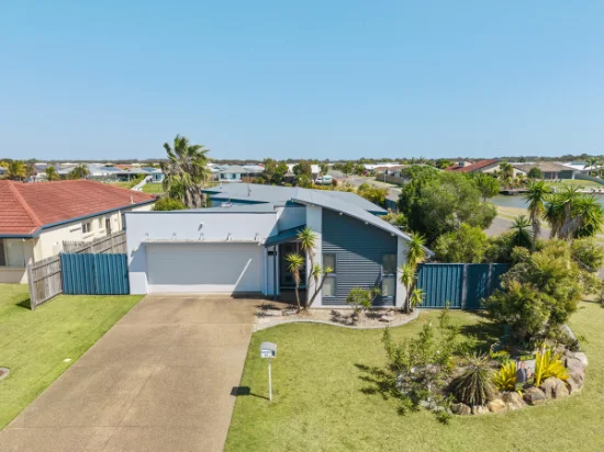 64 Earl St Vincent Circuit, Eli Waters, Qld 4655