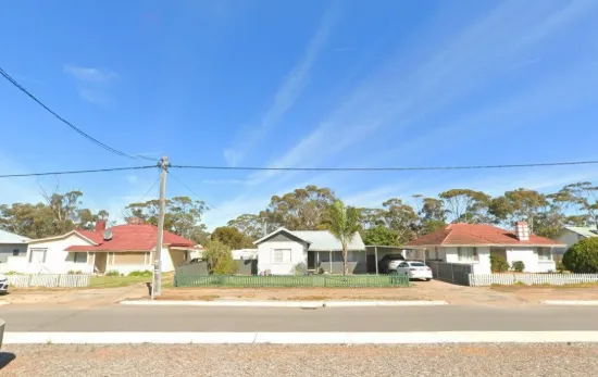 64 Gardiner Street, Moora, WA 6510