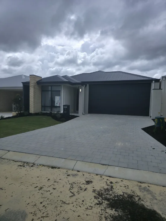 64 Gippsland Parade, Champion Lakes, WA 6111
