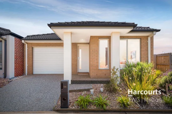 64 Guthrie Drive, Melton South, Vic 3338