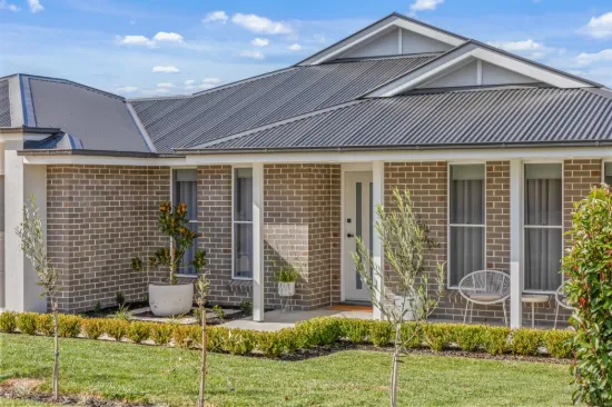 64 Hamilton Street, Eglinton, NSW 2795