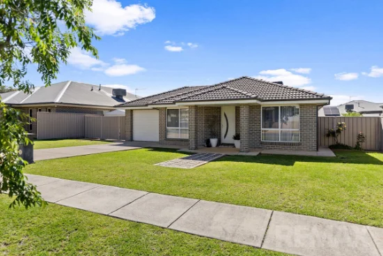 64 Messenger Avenue, Boorooma, NSW 2650