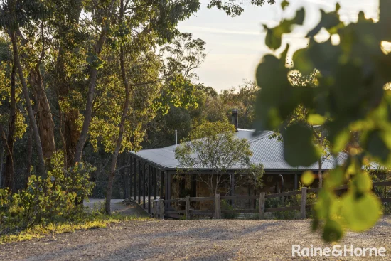 64 Mill Road, Barfold, Vic 3444