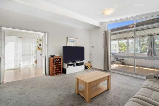 64 Novara Crescent, Como, NSW 2226