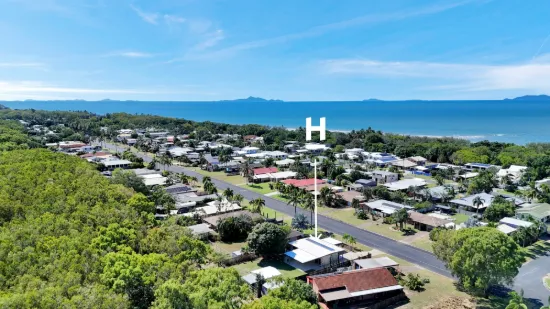 64 Pacific Drive, Blacks Beach, Qld 4740