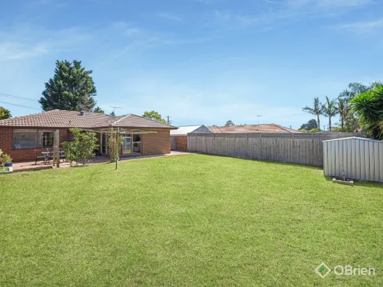 64 Rangeview Drive, Skye, Vic 3977