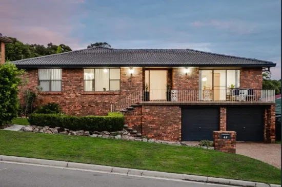 64 Regal Way, Valentine, NSW 2280