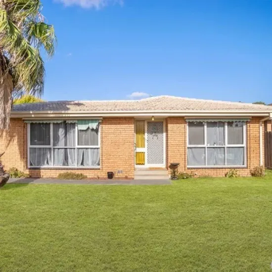 64 Station Road, Melton South, Vic 3338