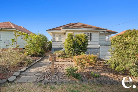 64 Sydney Ave, Camp Hill, Qld 4152