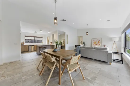 64 Timbertop Boulevard, Officer, Vic 3809-Image