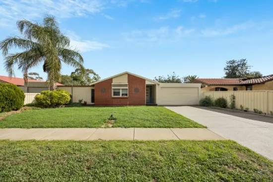 65 Alawoona Road, Munno Para, SA 5115