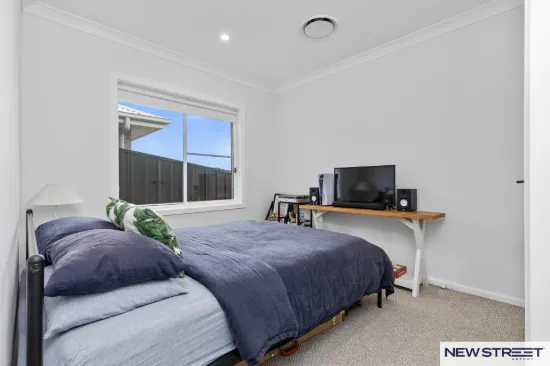 65 Allora Circuit, Nords Wharf, NSW 2281-Image