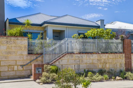 65 Aviator Boulevard, Clarkson, WA 6030