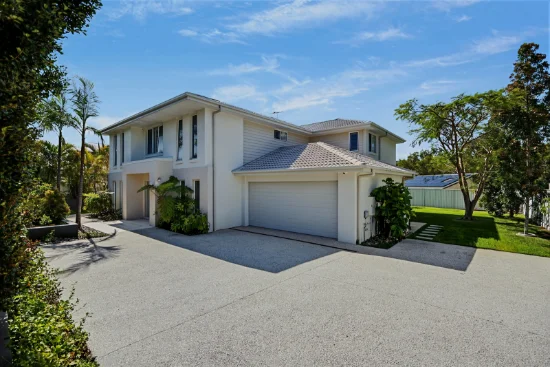 65 Hindes Street, Lota, Qld 4179