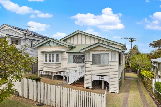 65 Lewis Street, Camp Hill, Qld 4152