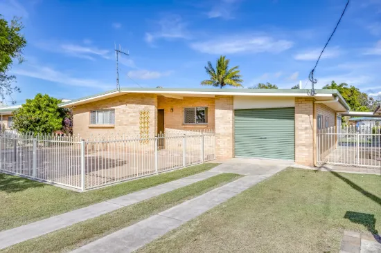 65 Montgomery Street, Svensson Heights, Qld 4670