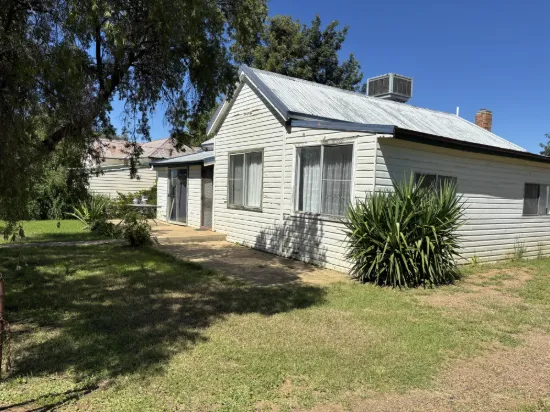 65 Railway Parade, Gravesend, NSW 2401