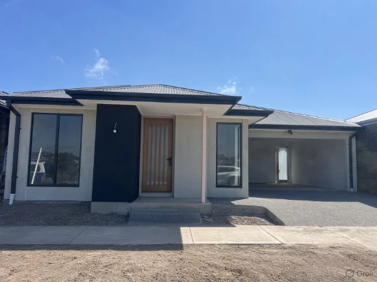 66 Ceremony drive, Tarneit, Vic 3029 - For Sale