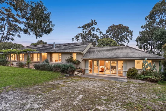 66 Research-Warrandyte Road, Research, Vic 3095