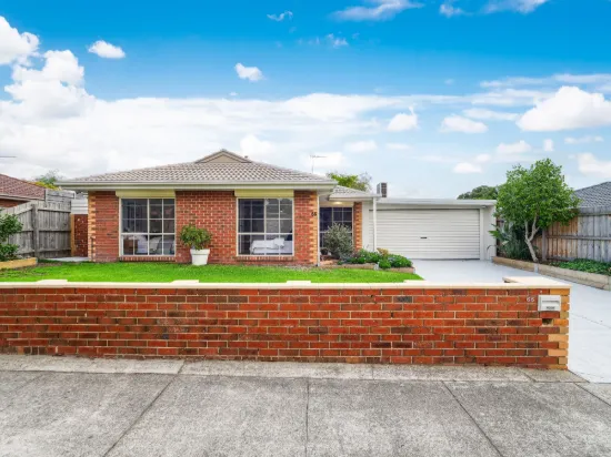 66 Willora Crescent, Cranbourne West VIC 3977-Image