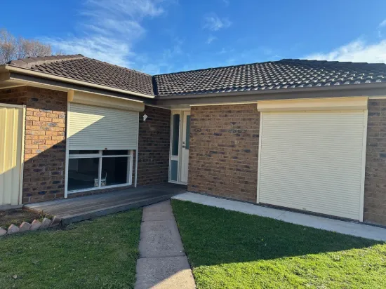 66 Woodburn Crescent, Meadow Heights, Vic 3048