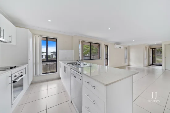67 Aramac St, Brassall, Qld 4305 - For Rent