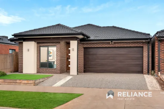 67 Blue Bottle Parade, Rockbank, Vic 3335