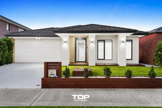 67 Skylark Boulevard, Clyde North, Vic 3978