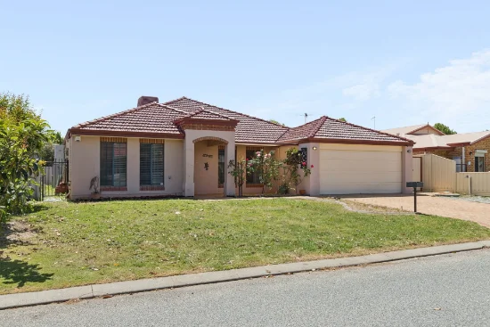 67 Zaragoza Drive, Port Kennedy, WA 6172