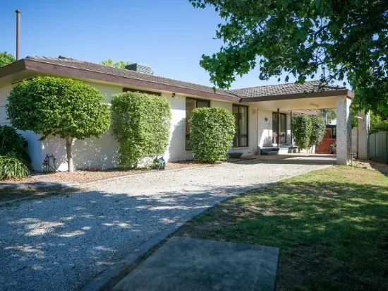 678 Nerida Avenue, Albury, NSW 2640