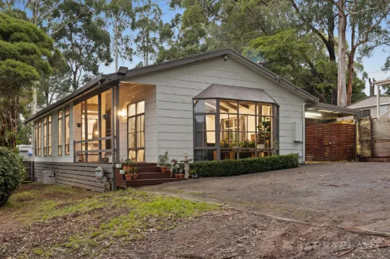 68 Beaconsfield-Emerald Road, Emerald, Vic 3782