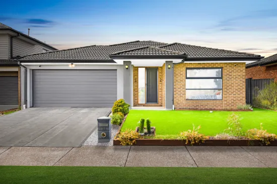 68 Bregman Esplanade, Manor Lakes, Vic 3024