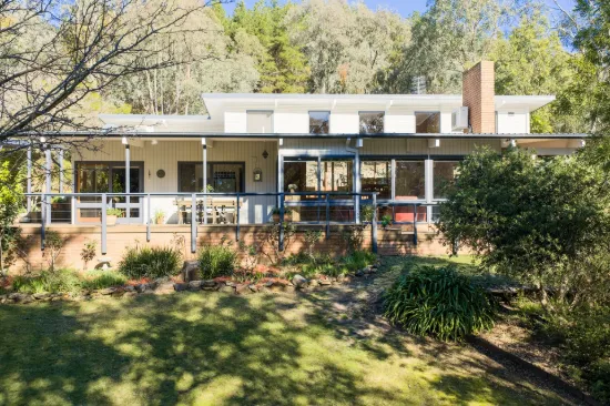 68 Halls Road, Myrtleford, Vic 3737