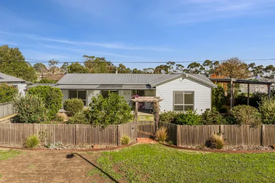 68 Harding Street, Winchelsea, Vic 3241 - Sold
