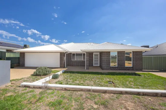 68 Paperbark Drive, Forest Hill, NSW 2651