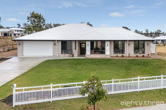 68 Stirling Drive, Kensington Grove, Qld 4341