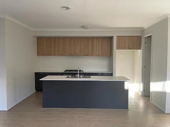 68 Sundance Boulevard, Winter Valley, Vic 3358