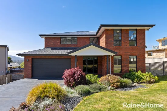 68 Tinderbox Road, Blackmans Bay, Tas 7052