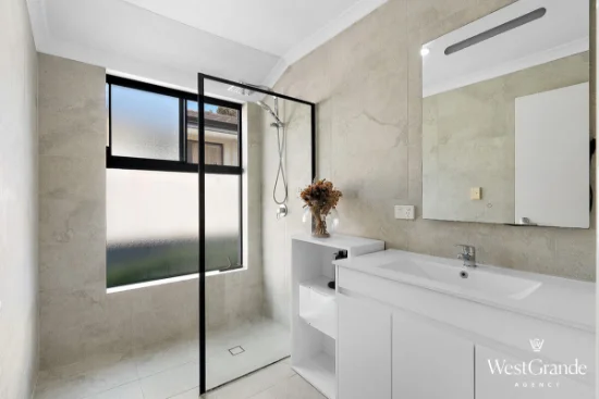 68 Vahland Avenue, Riverton, WA 6148-Image
