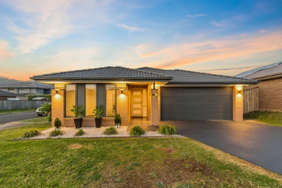 69 Alkira Circuit, Horsley, NSW 2530