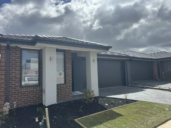 69 Captain Drive, Point Cook, Vic 3030 - For Rent