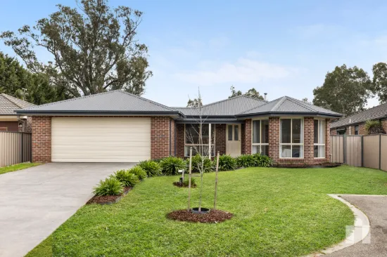 69 Donaldson Drive, Broadford, Vic 3658
