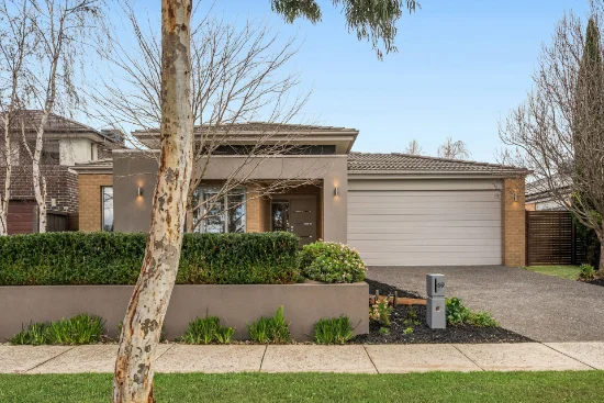 69 Linden Tree Way, Cranbourne North VIC 3977-Image