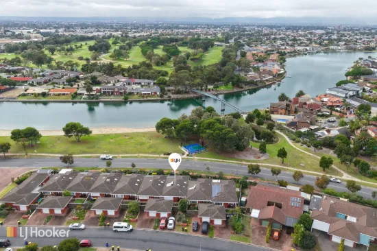 7/1 Moorea Court, West Lakes, SA 5021