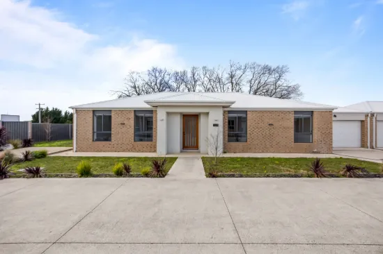 7/445 Old Melbourne Road, Ballan, Vic 3342